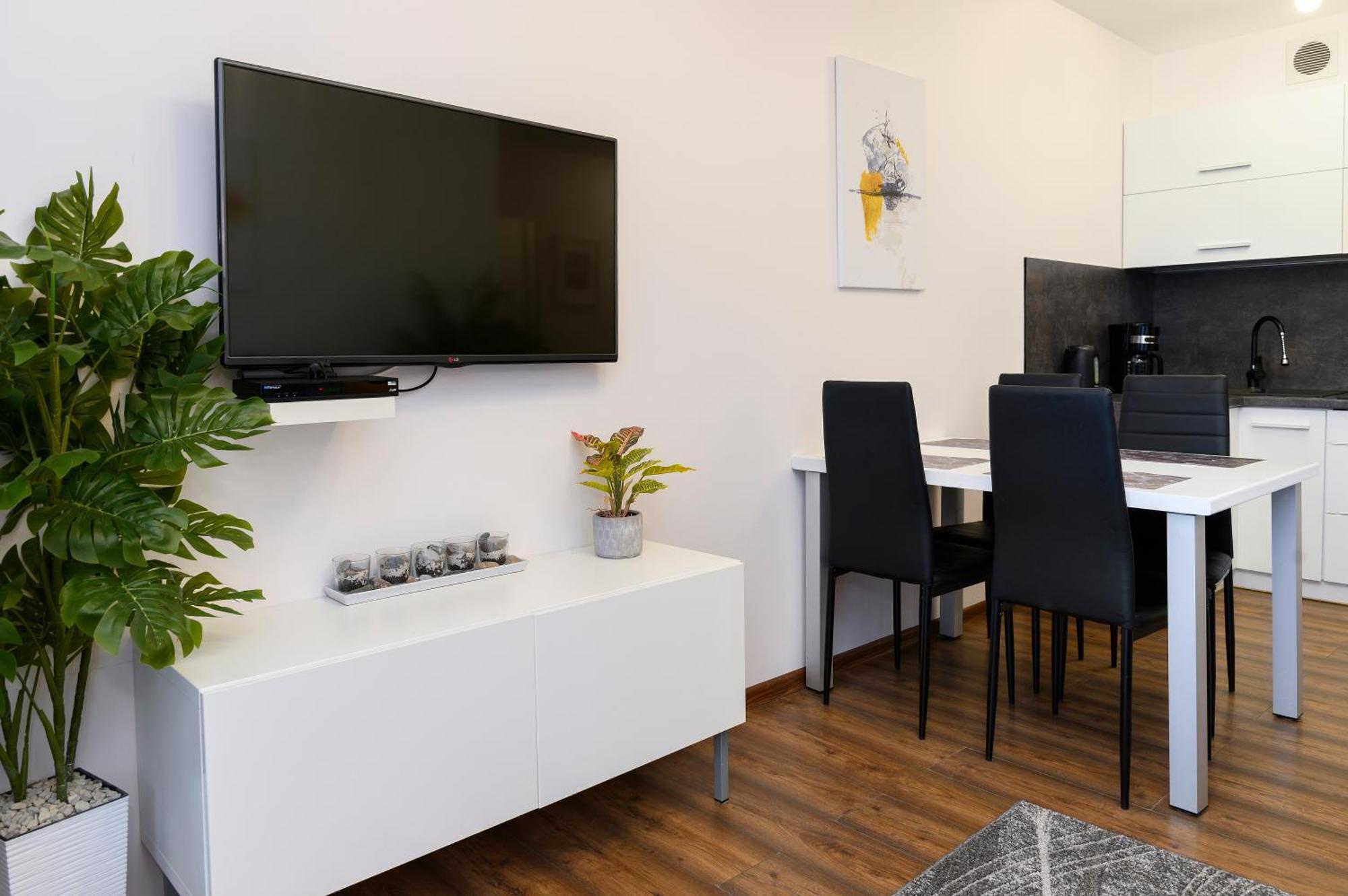 Apartment Sunny Bliss Polanki Klonowa, 350m Beach, Pool, Sauna, Gym Kolberg